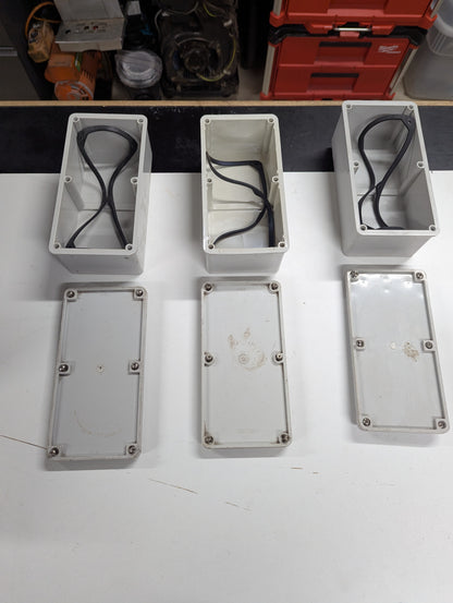 CLIPSAL 265-5 ADAPTABLE WEATHERPROOF BOX 211MM X 108MM X 81MM IP56 GREY